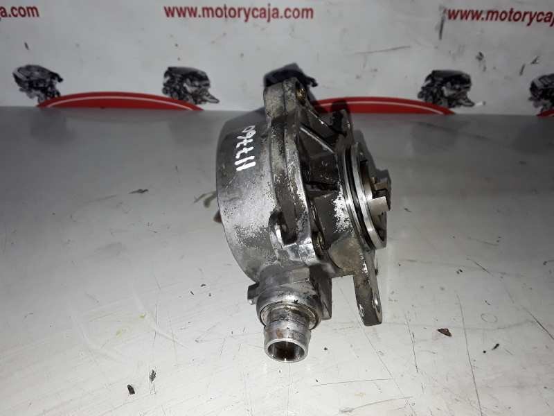 Recambio de depresor freno / bomba vacio para nissan interstar (x70) referencia OEM IAM 8200102535 / VAPEC 19S  