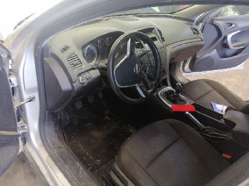 opel insignia berlina del año 2009