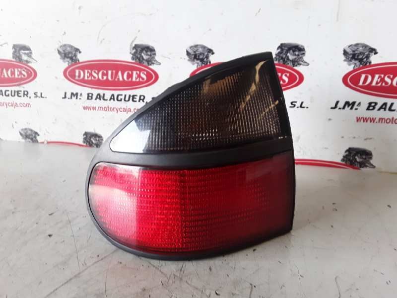 Recambio de piloto trasero izquierdo para renault laguna (b56) g8t752 referencia OEM IAM   