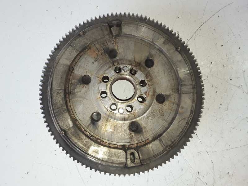 Recambio de volante motor para bmw serie 3 berlina (e46) 204d1 referencia OEM IAM 122712  