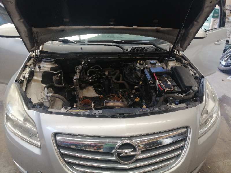 opel insignia berlina del año 2009