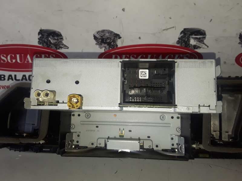 Recambio de sistema audio / radio cd para seat leon (5f1) cmb referencia OEM IAM 5F0035869 / A2C37975108  
