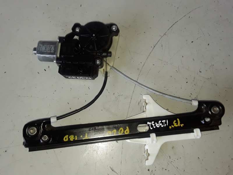 Recambio de elevalunas trasero izquierdo para volkswagen polo v (6r1) cbz referencia OEM IAM 0130822532 / 6R0959811N / S85031125