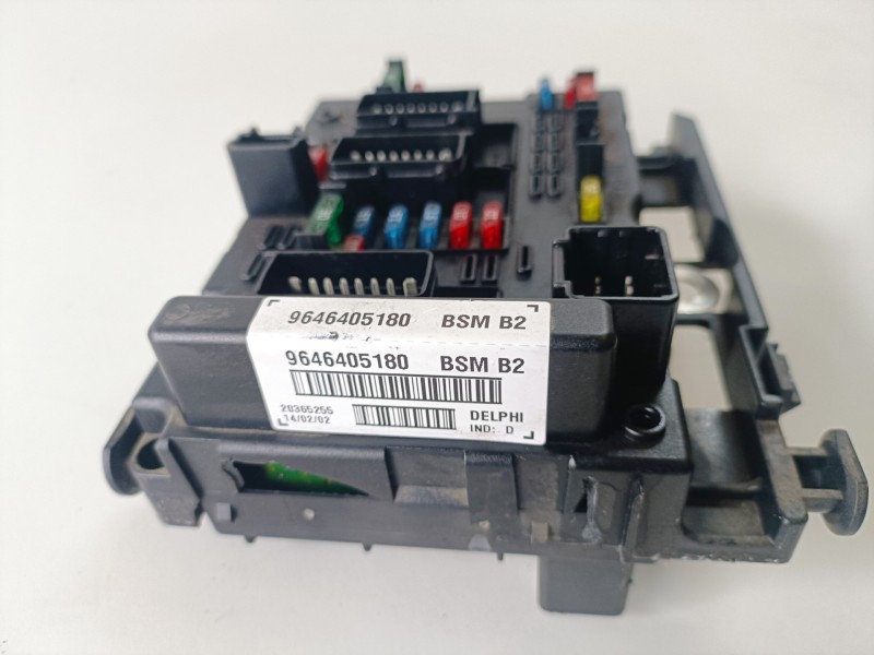 Recambio de caja reles / fusibles para peugeot 307 (s1)(04.2001) rhy referencia OEM IAM 9646405180  