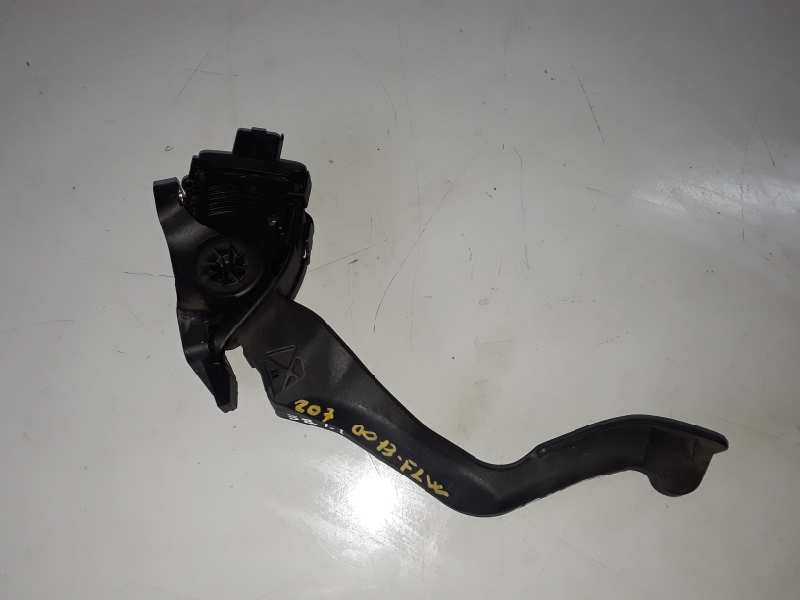 Recambio de pedal acelerador para peugeot 207 8hz referencia OEM IAM 968075688002 / 6PV00908300  
