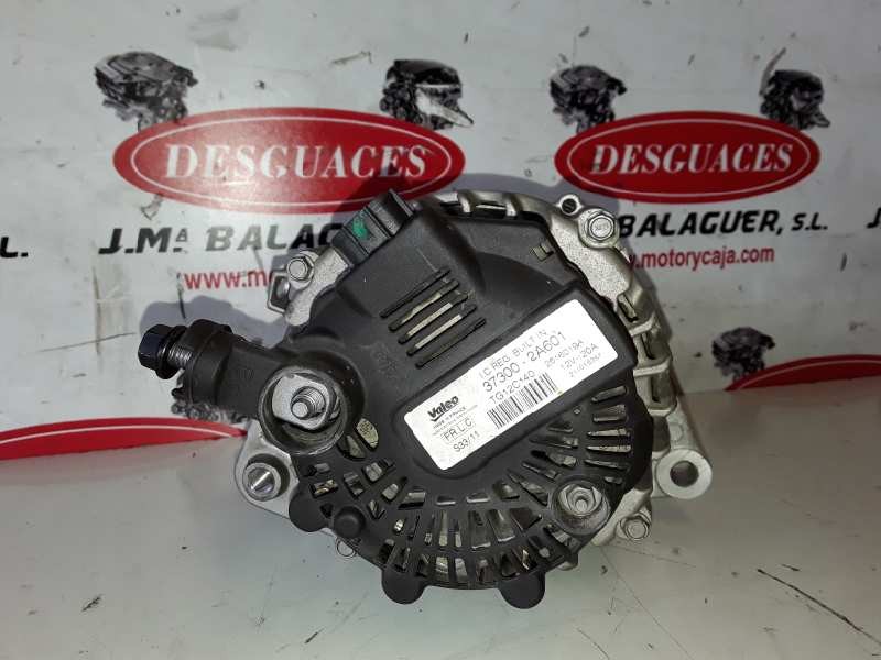 Recambio de alternador para kia ceed (ed) d4fb referencia OEM IAM 373002A601 / TG12C140 / 2616019A / 120A  