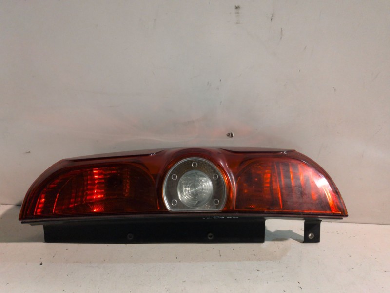 Recambio de piloto trasero derecho para fiat ii doblò (152) 198a3000 referencia OEM IAM 00518305640  