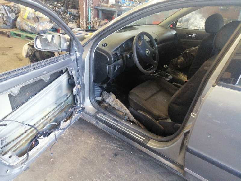 volkswagen passat berlina (3b3) del año 2003