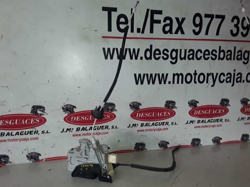 Recambio de cerradura puerta trasera izquierda para audi q7 (4l) bug referencia OEM IAM 3C4839015A  