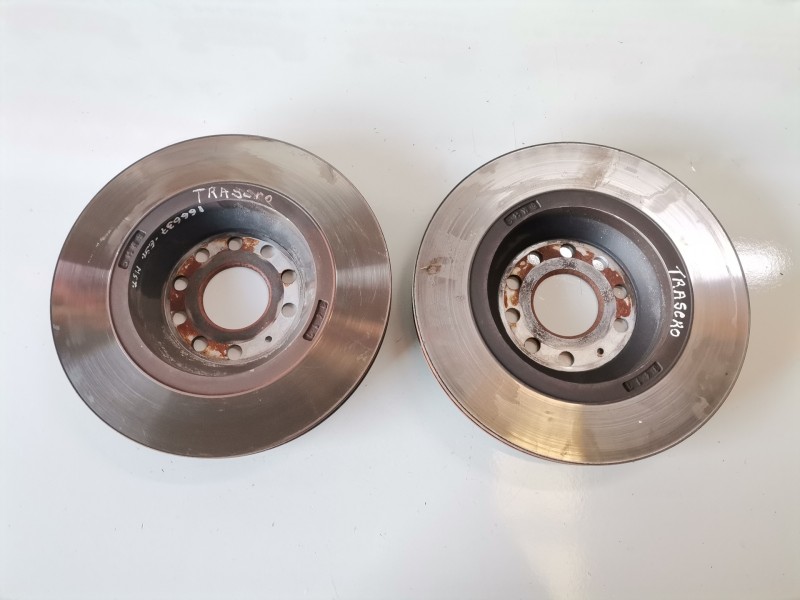 Recambio de disco de freno trasero para seat leon st 5f8 cjxc referencia OEM IAM   