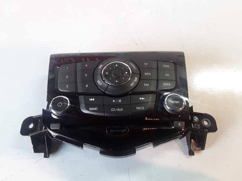 Recambio de sistema navegacion gps para chevrolet cruze z20s1 referencia OEM IAM 94563272  