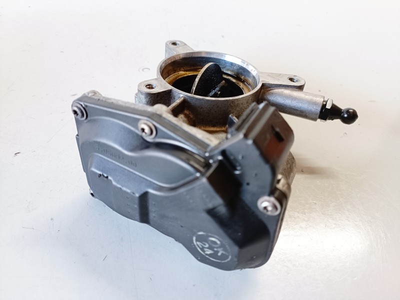 Recambio de caja mariposa para opel insignia berlina a20dth referencia OEM IAM 55564164  