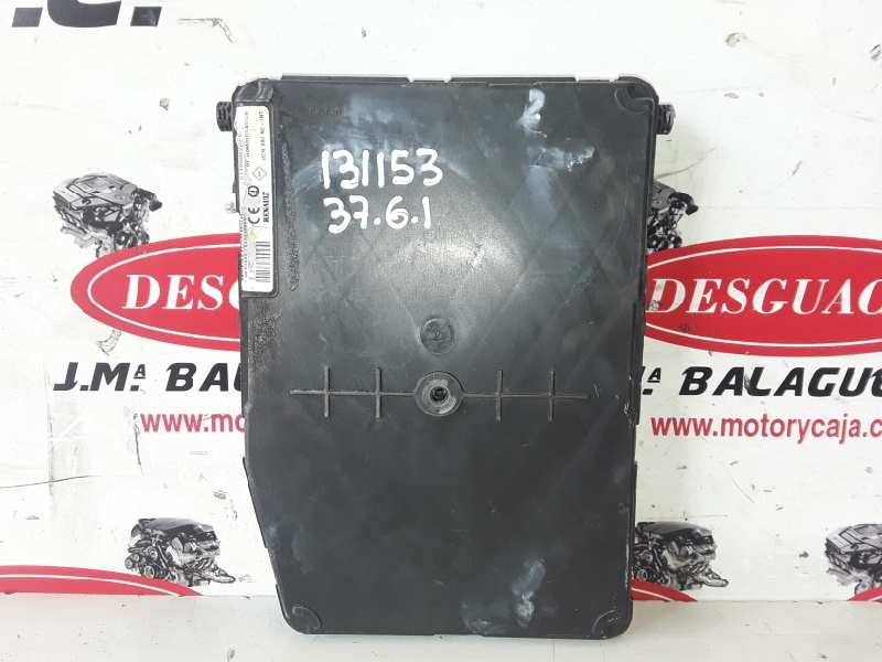 Recambio de caja reles / fusibles para renault megane ii berlina 5p f9q800 referencia OEM IAM 8200306434 / 8200280937 / S1184002
