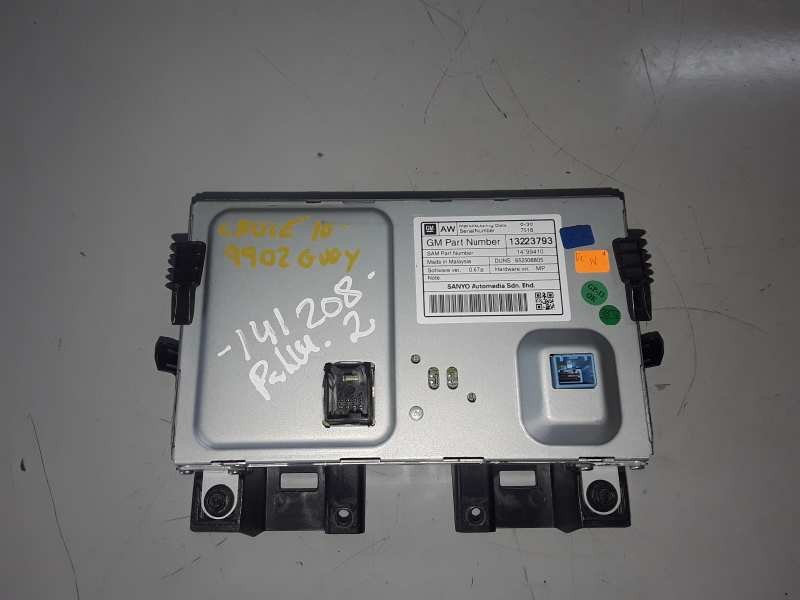 Recambio de pantalla multifuncion para chevrolet cruze z20s1 referencia OEM IAM 13223793/14799410  
