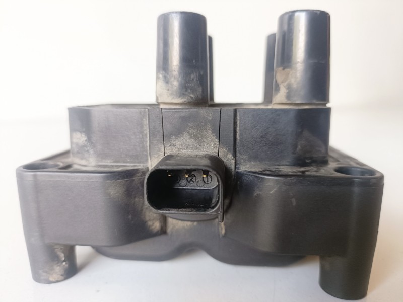 Recambio de bobina encendido para ford fiesta (cbk) a9ja referencia OEM IAM 0221503485  