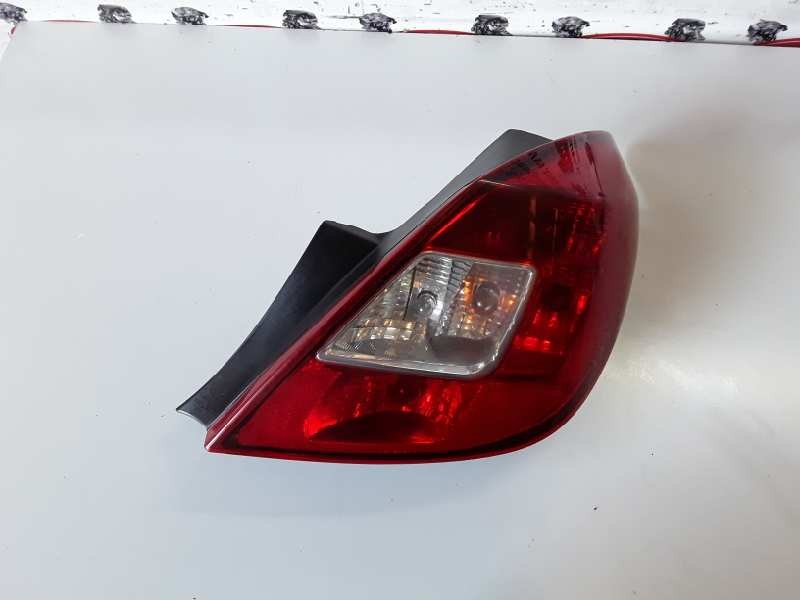 Recambio de piloto trasero derecho para opel corsa d z13dth referencia OEM IAM 93190951  