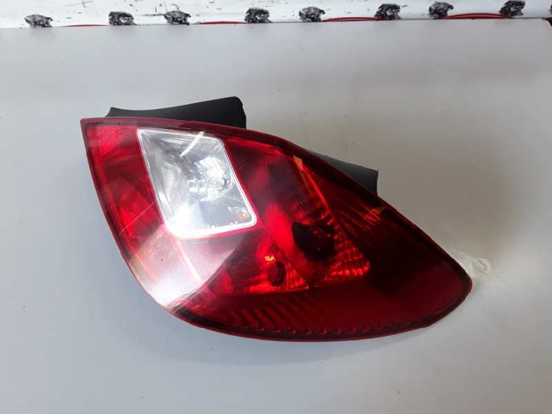 Recambio de piloto trasero derecho para opel corsa d z13dth referencia OEM IAM 93190951  