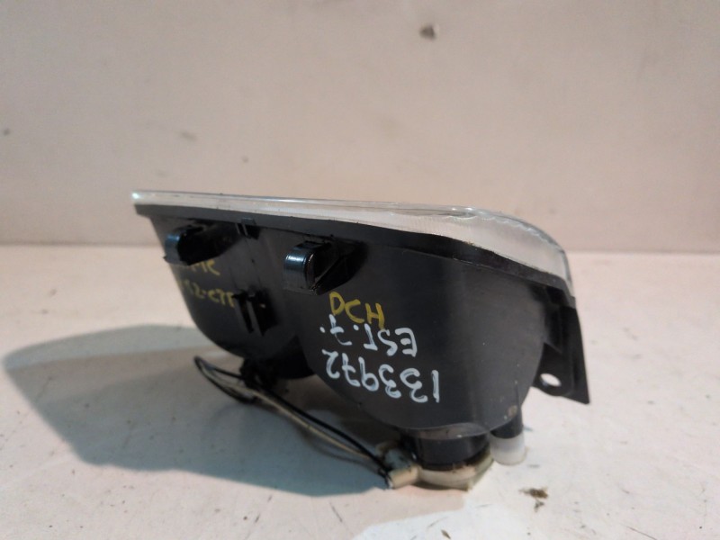 Recambio de piloto trasero derecho para opel vivaro f9q760 referencia OEM IAM   