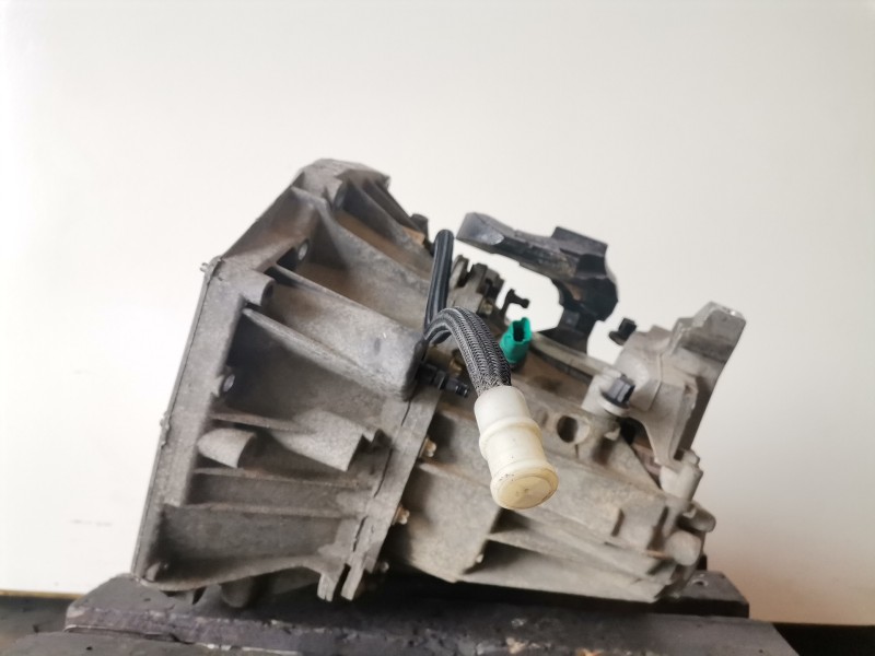 Recambio de caja cambios para renault megane iii berlina 5p k9k846 referencia OEM IAM TL4A056  