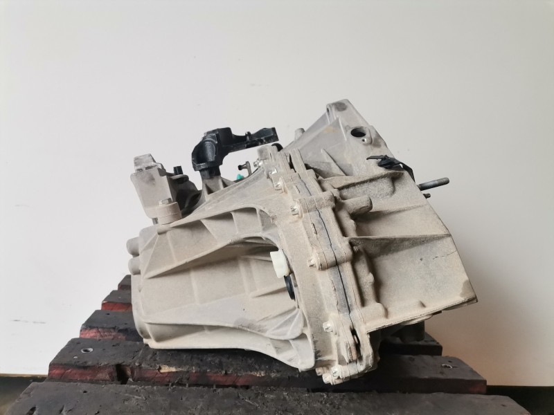 Recambio de caja cambios para renault megane iii berlina 5p k9k846 referencia OEM IAM TL4A056  