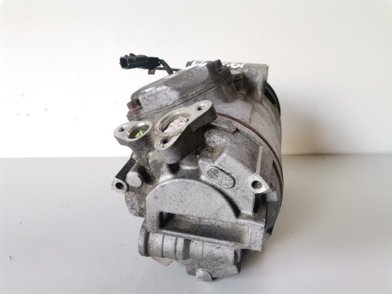 Recambio de compresor aire acondicionado para nissan qashqai (j10) m9r856 referencia OEM IAM 92600BR70A  