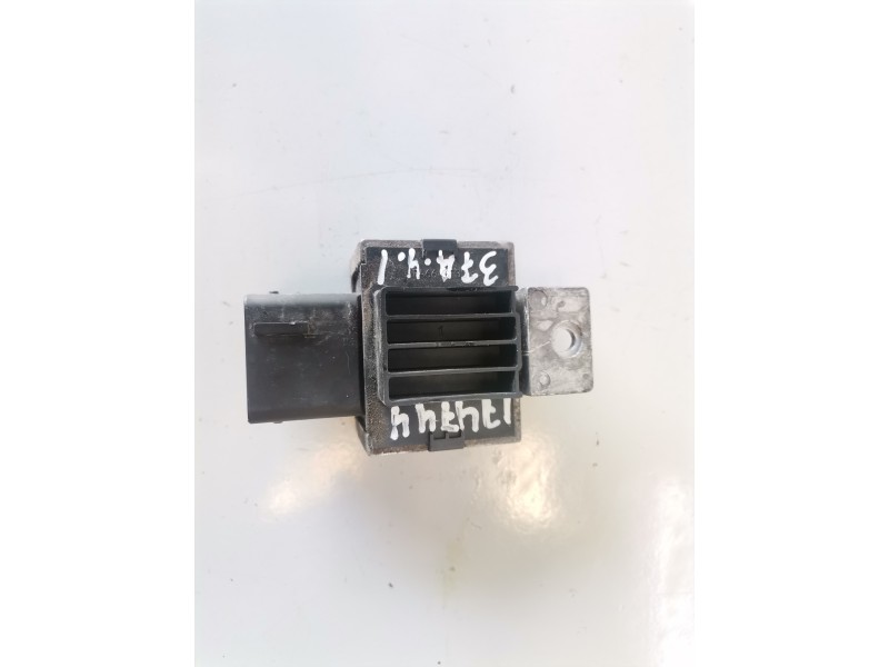 Recambio de caja precalentamiento para peugeot 5008 rh02 referencia OEM IAM AV6112A343BA / 9663824880  