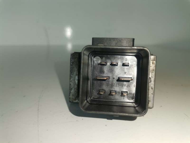 Recambio de caja precalentamiento para peugeot 5008 rh02 referencia OEM IAM AV6112A343BA / 9663824880  