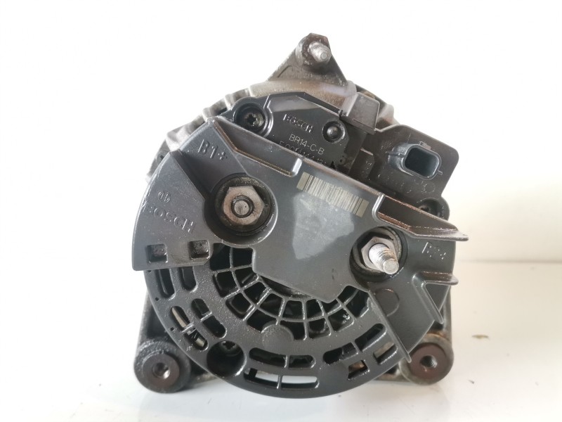 Recambio de alternador para renault clio iii k9k770 referencia OEM IAM 0124425093  