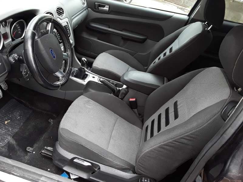 ford focus berlina (cb4) del año 2008