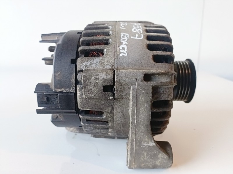 Recambio de alternador para land rover freelander (ln) 204d3 referencia OEM IAM YLE500170  