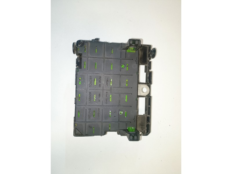 Recambio de caja reles / fusibles para peugeot 206 kfw referencia OEM IAM 9650664180  
