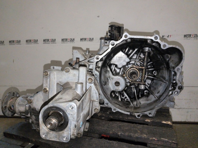 Recambio de caja cambios para hyundai santa fe (sm) g4js referencia OEM IAM Y021202688  