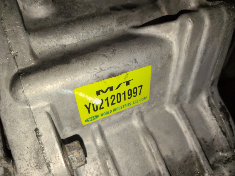 Recambio de caja cambios para hyundai santa fe (sm) g4js referencia OEM IAM Y021202688  