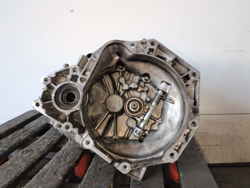 Recambio de caja cambios para nissan pixo (uao) k10b referencia OEM IAM   