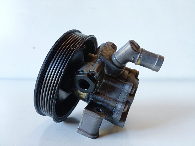 Recambio de bomba direccion para mercedes-benz vito kombi (638) 611980 referencia OEM IAM A0024667001  