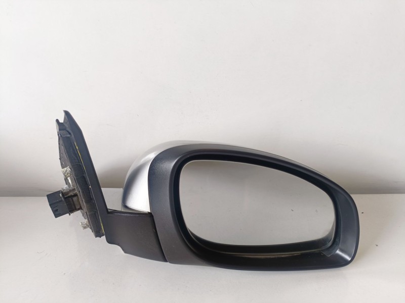 Recambio de retrovisor derecho para opel vectra c berlina z19dt referencia OEM IAM 13253328  