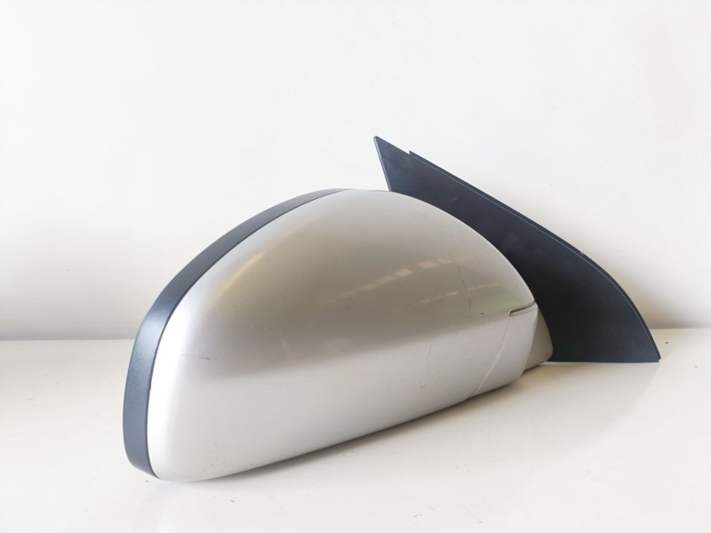 Recambio de retrovisor derecho para opel vectra c berlina z19dt referencia OEM IAM 13253328  
