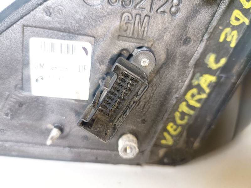 Recambio de retrovisor derecho para opel vectra c berlina z19dt referencia OEM IAM 13253328  