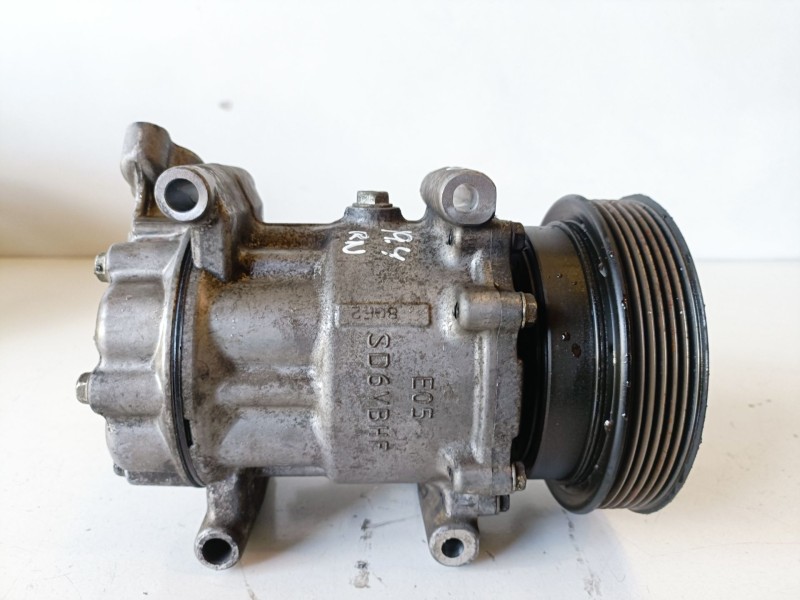Recambio de compresor aire acondicionado para renault clio iii k9k764 referencia OEM IAM 8200365787A  