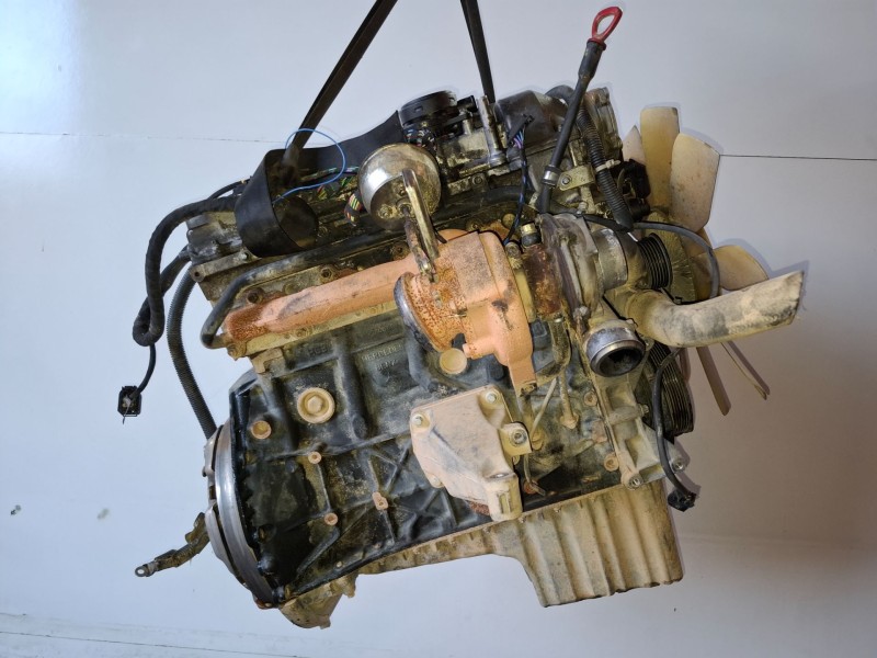 Recambio de motor completo para mercedes-benz vito basic-kombi (639) 646982 referencia OEM IAM 646982  