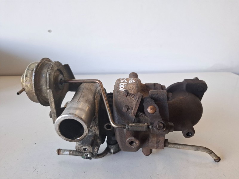 Recambio de turbocompresor para mitsubishi montero (v60/v70) 4d56 referencia OEM IAM TF035HL212GK2VGK  