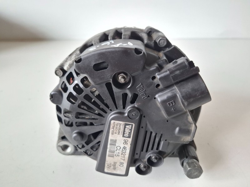 Recambio de alternador para citroen c4 picasso 9hz referencia OEM IAM 9646321780  