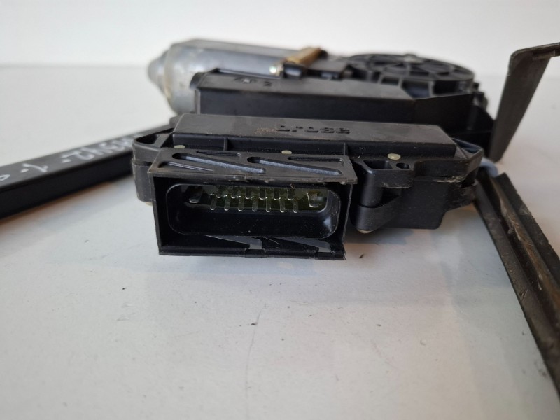 Recambio de elevalunas delantero derecho para seat alhambra (7v8) ahu referencia OEM IAM   