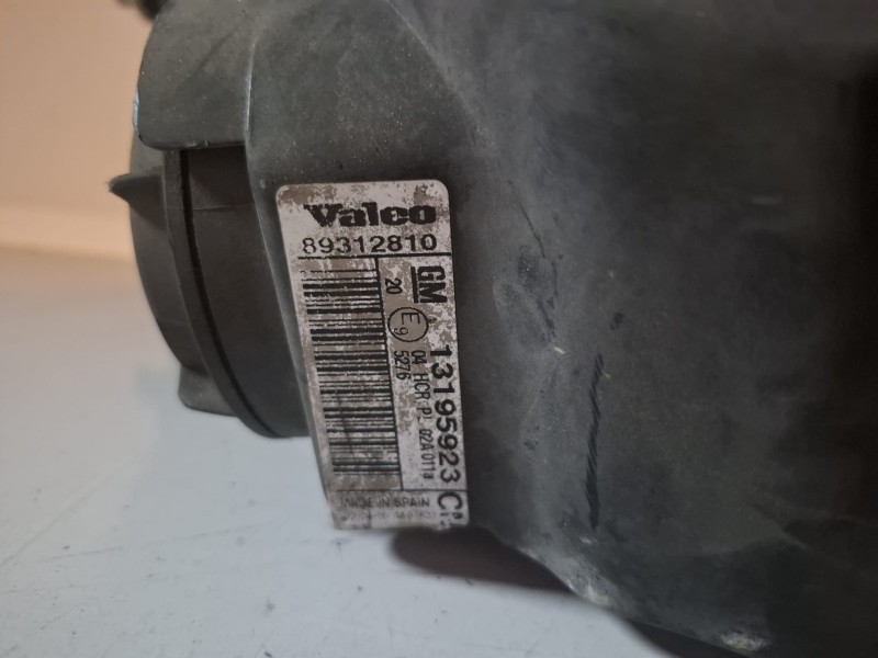 Recambio de faro izquierdo para opel combo (corsa c) z13dt referencia OEM IAM 13195923C  