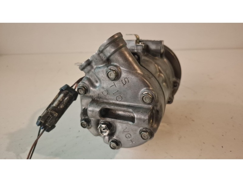 Recambio de compresor aire acondicionado para opel corsa c z12xep referencia OEM IAM 24461719  
