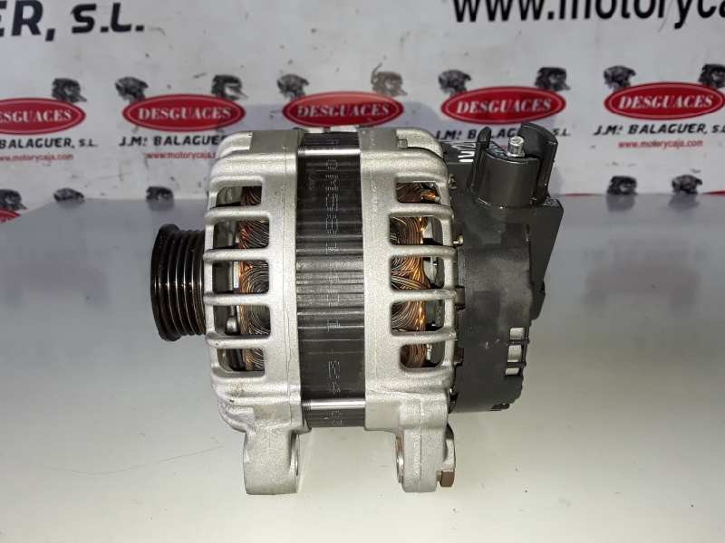 Recambio de alternador para jaguar f-pace 204dtd referencia OEM IAM 0125812068/180A/GX7310300CE  