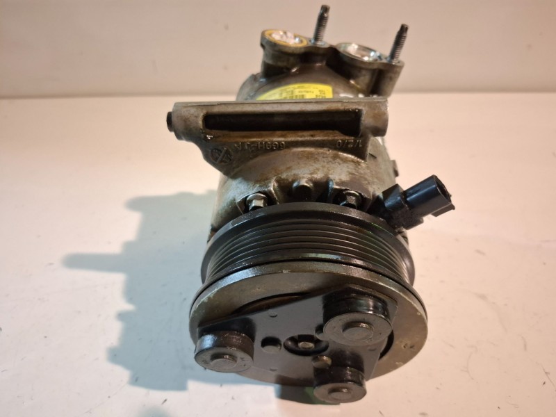 Recambio de compresor aire acondicionado para land rover freelander (lr2) 224dt referencia OEM IAM 6G9119D629FJ  