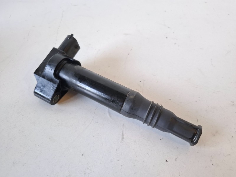 Recambio de bobina encendido para peugeot 208 hm05 referencia OEM IAM 9671214580  