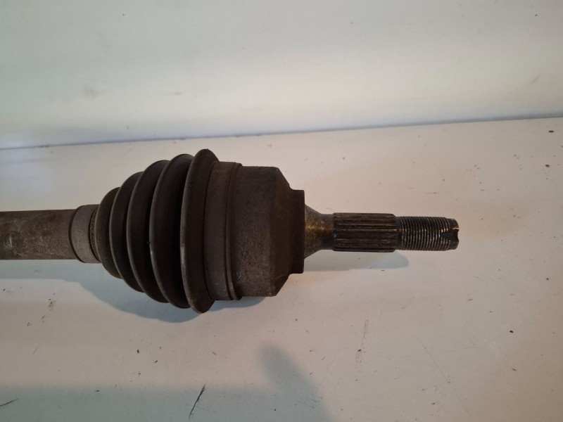Recambio de transmision delantera derecha para citroen c3 8hx referencia OEM IAM 9638226380  