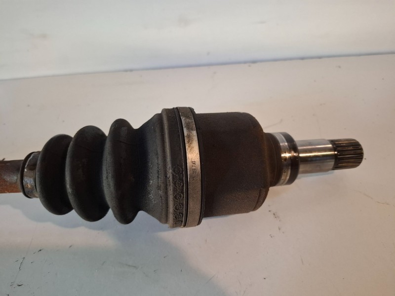 Recambio de transmision delantera izquierda para citroen c3 8hx referencia OEM IAM 9638226480  
